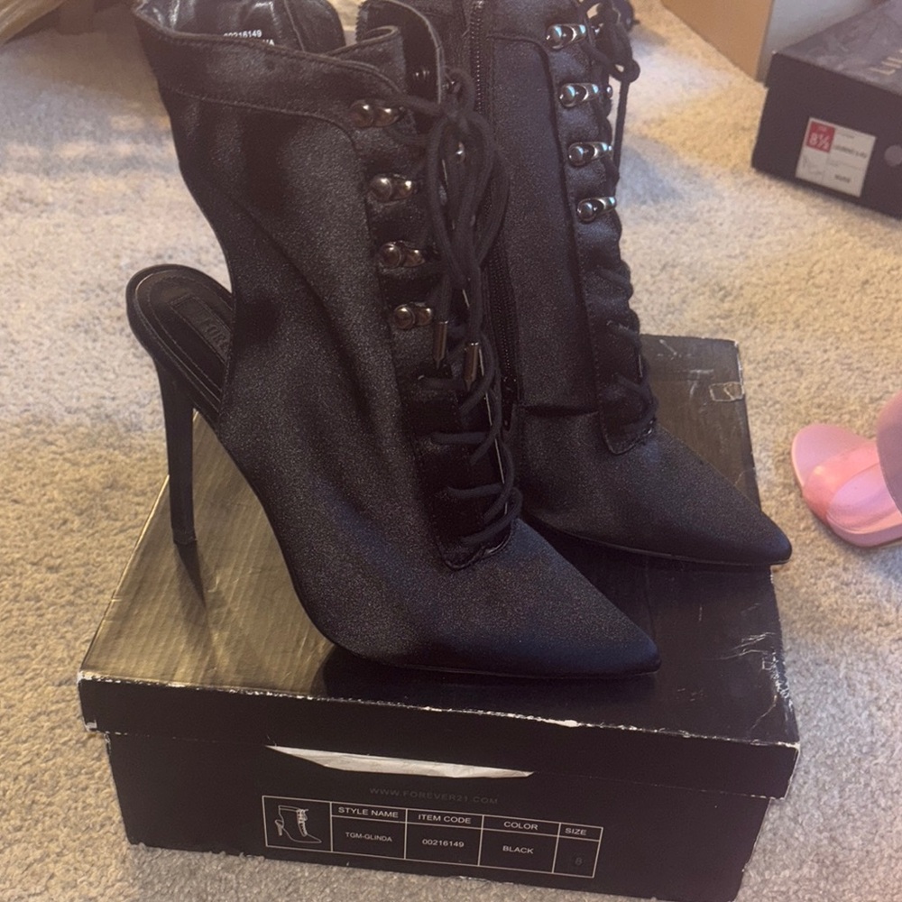 Reverse Black Heeled Lace-Up Boots